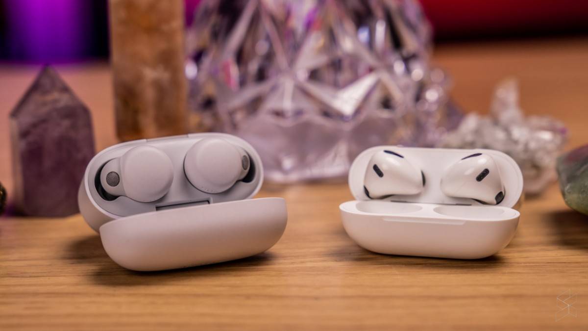 Headphones &amp; Earbuds Item 4 zuC